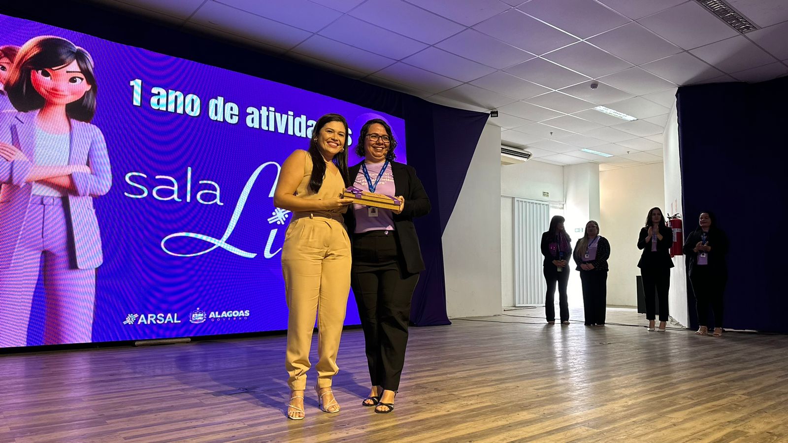 Leia mais sobre o artigo Rede de Atenção às Violências recebe homenagem em solenidade de um ano da Sala Lilás da Arsal