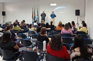 Sesau e Escola de Governo encerram primeira turma da Trilha Formativa da Equidade para profissionais do SUS