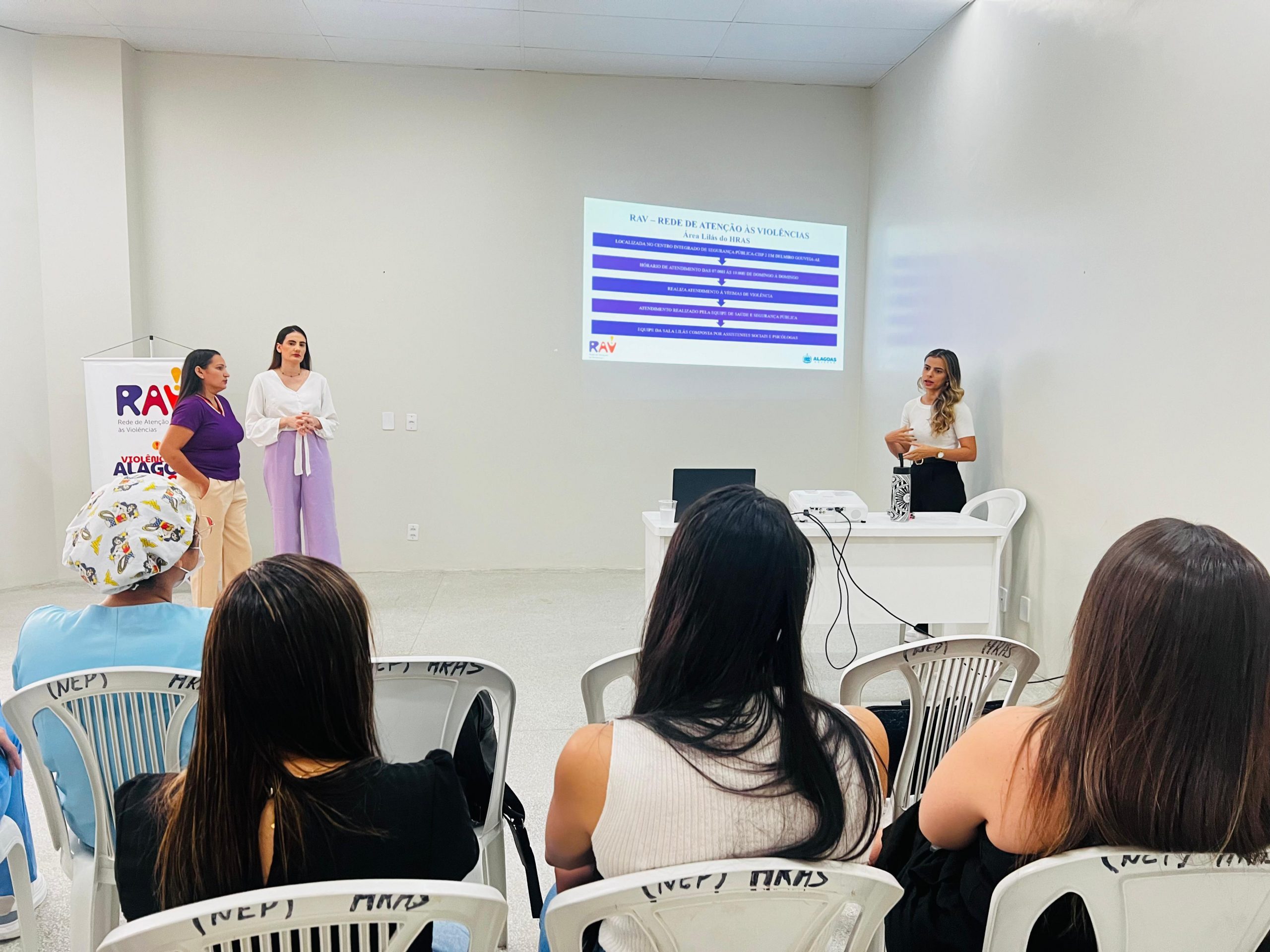Leia mais sobre o artigo Hospital Regional do Alto Sertão realiza ação de conscientização sobre o Agosto Lilás