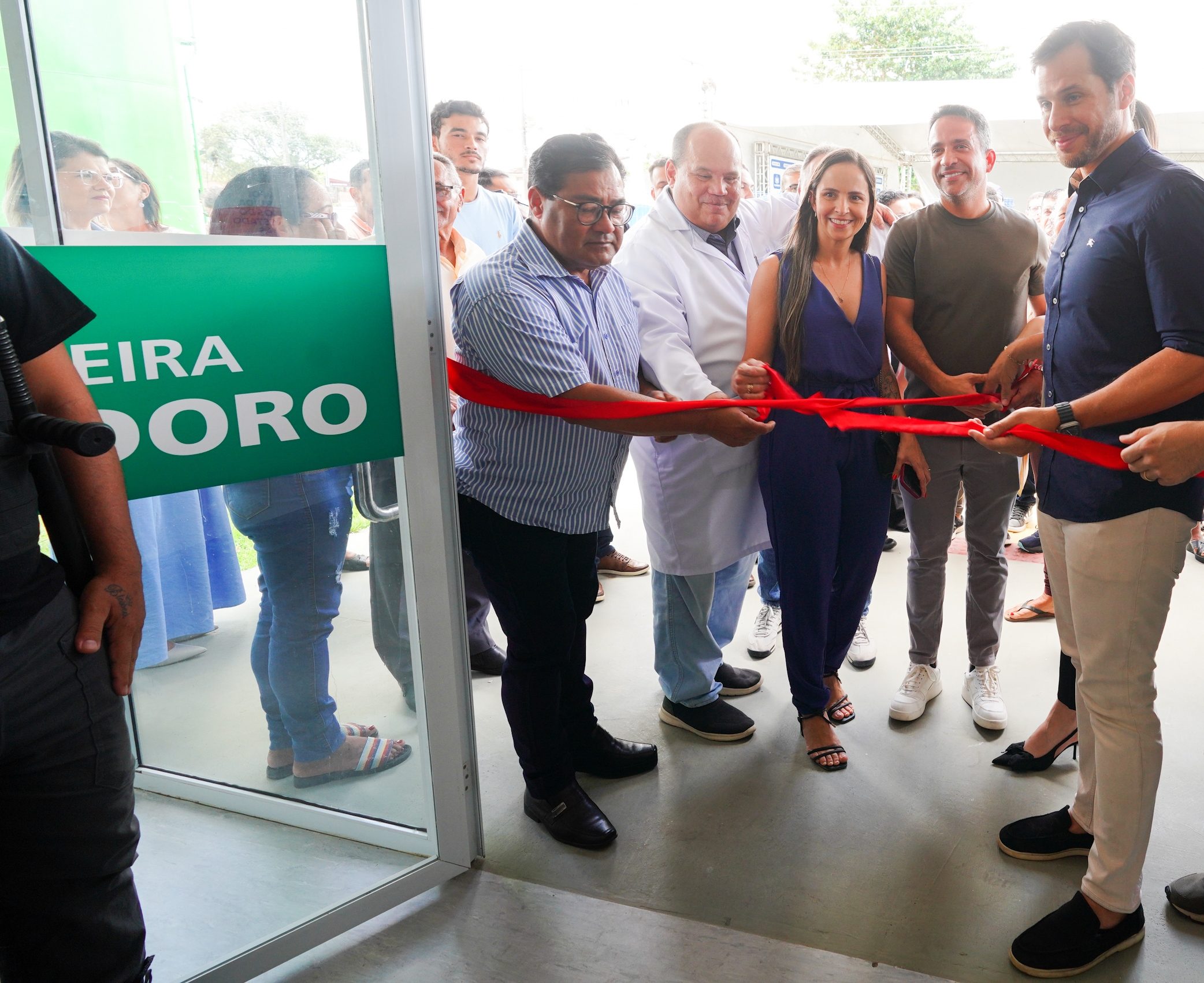 Leia mais sobre o artigo Nova UPA de Marechal Deodoro é entregue pelo governador Paulo Dantas e pelo secretário da Saúde, Gustavo Pontes de Miranda
