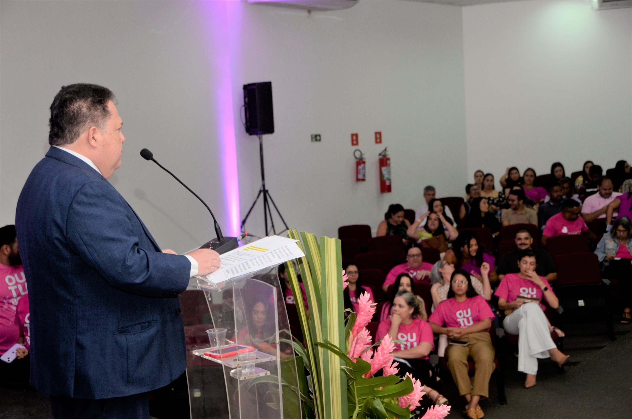 Leia mais sobre o artigo Sesau ressalta importância do diagnóstico precoce do câncer de mama durante abertura do Outubro Rosa