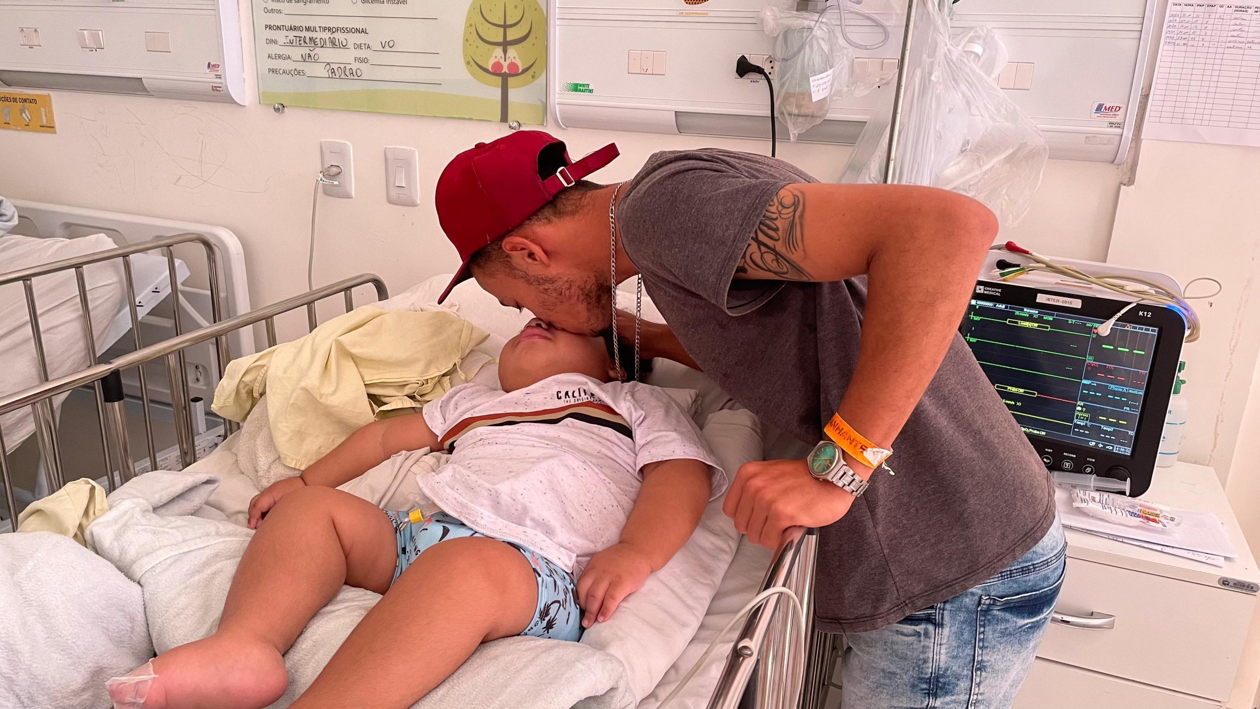 Leia mais sobre o artigo Hospital da Criança de Alagoas concede alta médica a criança que ficou nove meses internada para tratamento