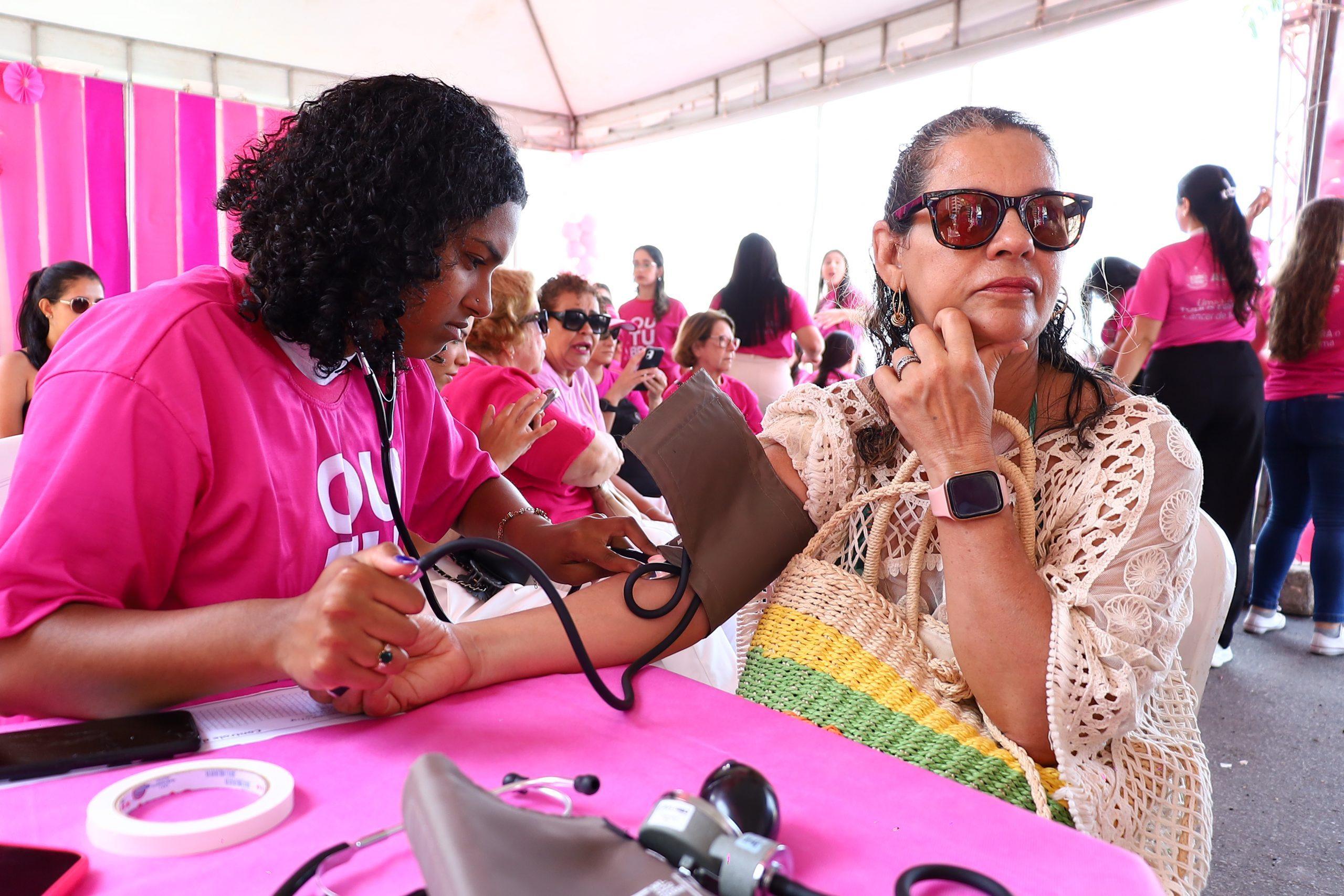 Leia mais sobre o artigo Outubro Rosa: Sesau promove ações de conscientização contra o câncer de mama em Maceió