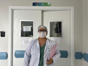 Nutricionista se recupera de Covid no Hospital Metropolitano e se torna servidora da unidade