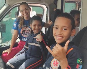 Projeto Samu nas Escolas orienta crianças sobre primeiros socorros e perigos dos trotes