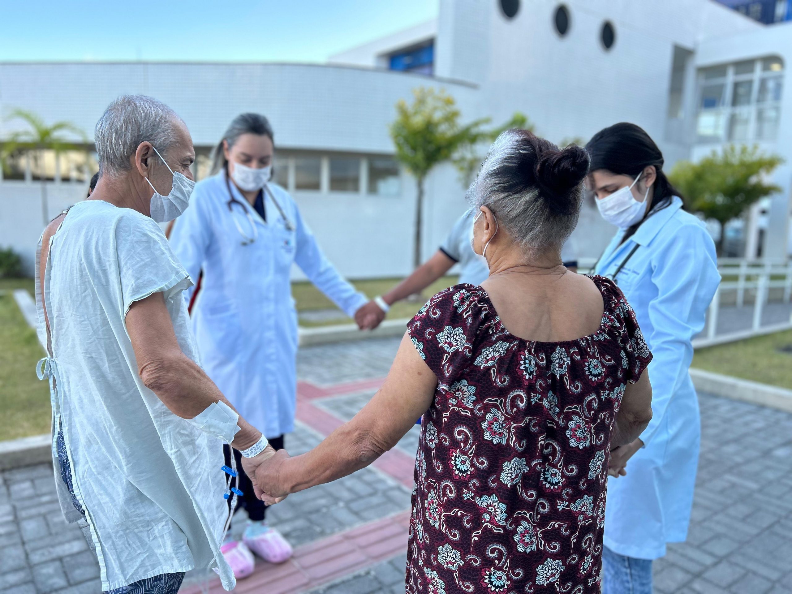 Leia mais sobre o artigo “Tardezinha Funcional” promove qualidade de vida a pacientes internados no Hospital do Coração Alagoano