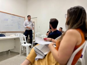 Profissionais do Hospital de Emergência do Agreste participam de capacitação sobre gestão de qualidade 