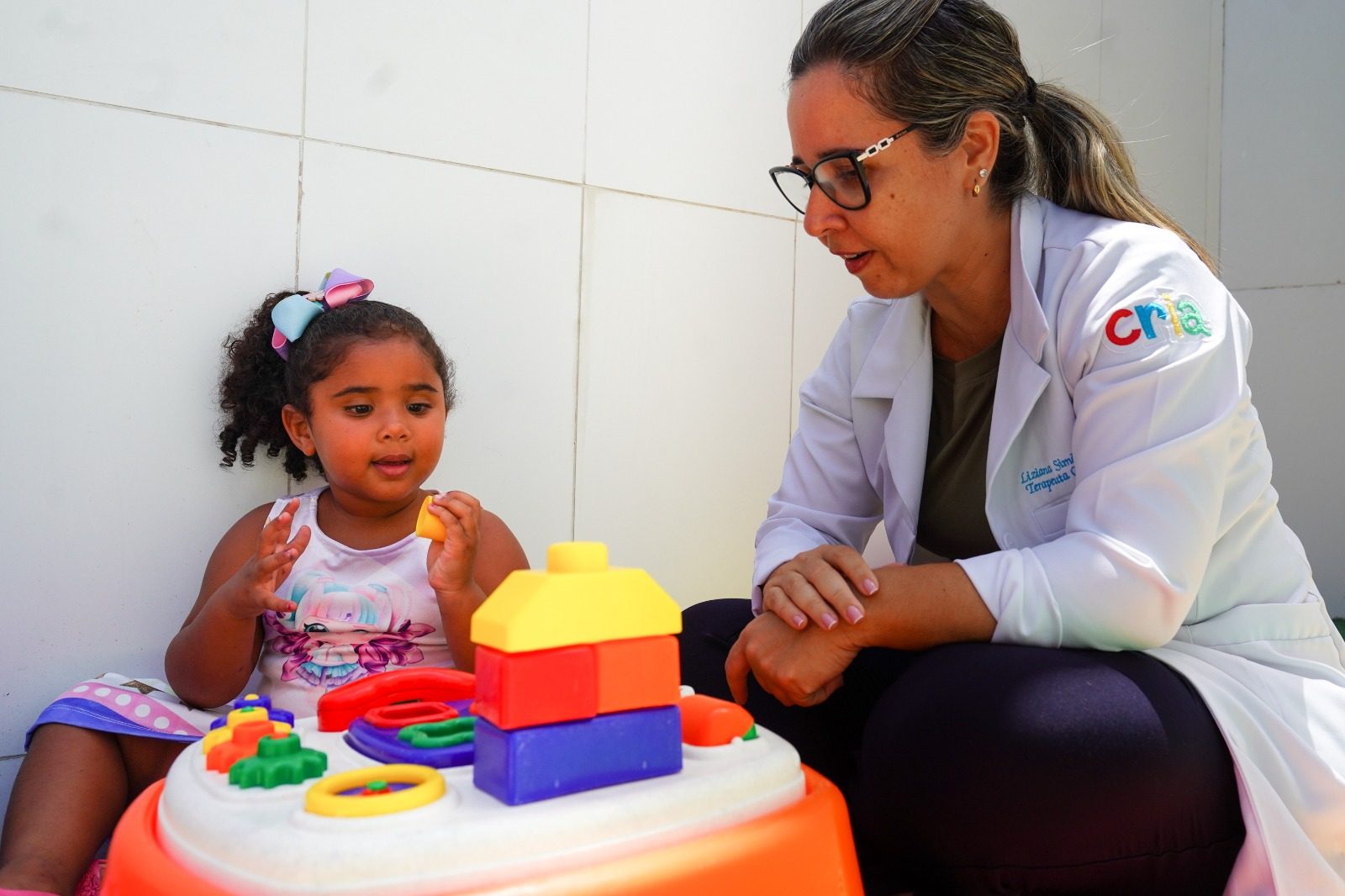 Leia mais sobre o artigo Pediatra do Hospital da Criança de Alagoas dá dicas para as compras de brinquedos infantis no Natal