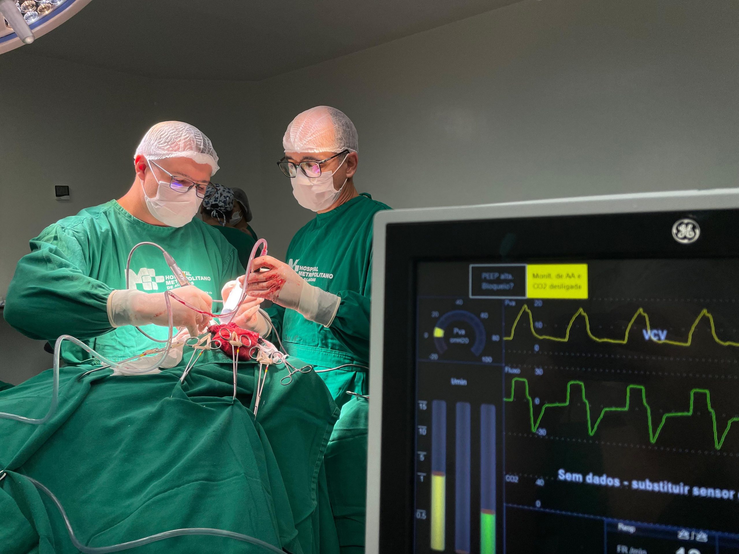Leia mais sobre o artigo Hospital Metropolitano de Alagoas realiza procedimentos complexos para tratamento de tumores e doenças neurológicas