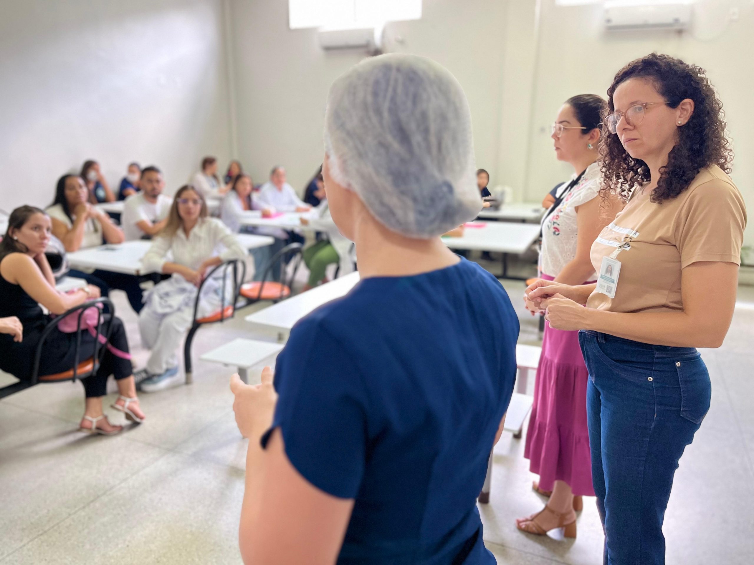 Leia mais sobre o artigo Hospital de Emergência do Agreste realiza aula inaugural com acadêmicos que vão iniciar estágio