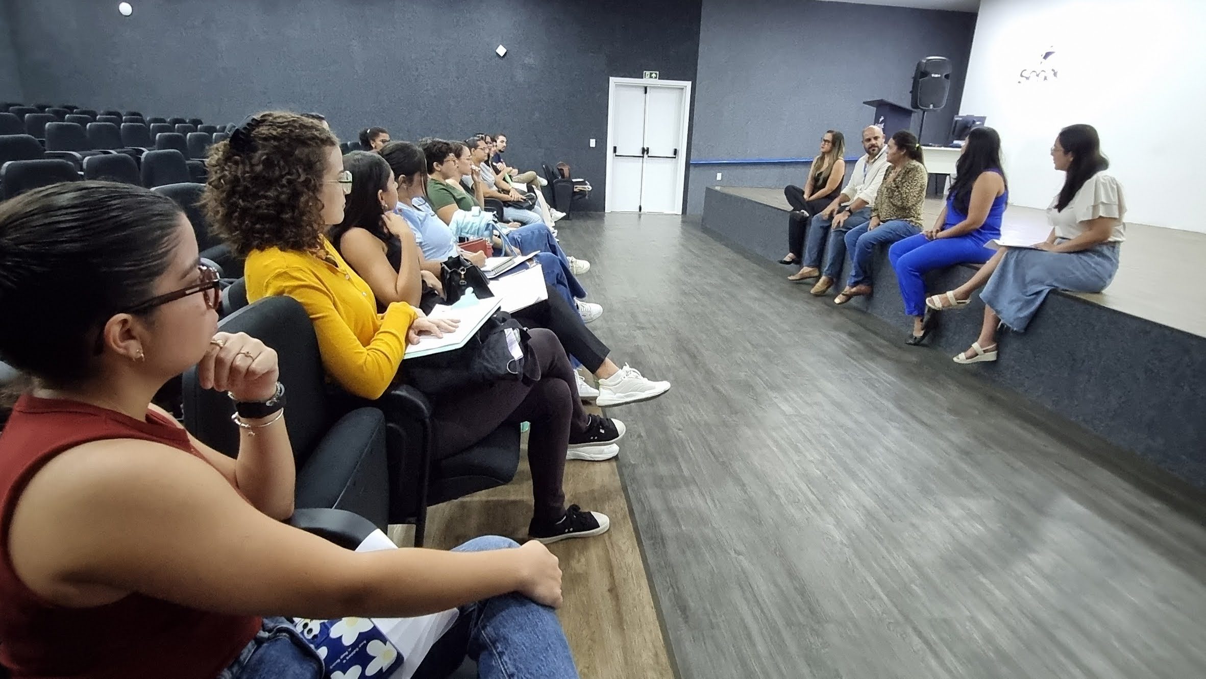 Leia mais sobre o artigo Hospital de Emergência do Agreste realiza Semana de Acolhimento para novos residentes