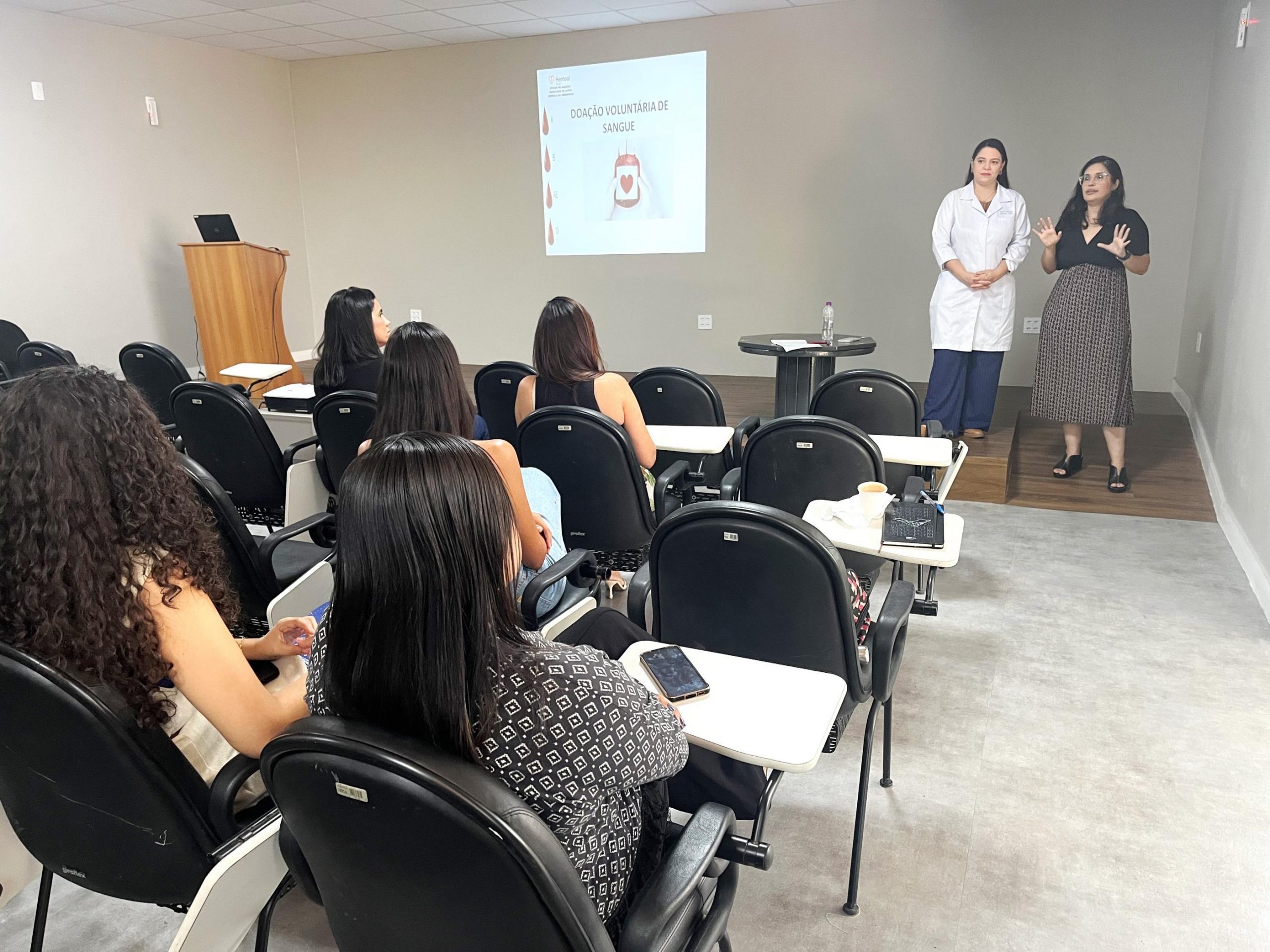 Leia mais sobre o artigo Hemoal promove palestra sobre doação de sangue e medula óssea na Fapeal