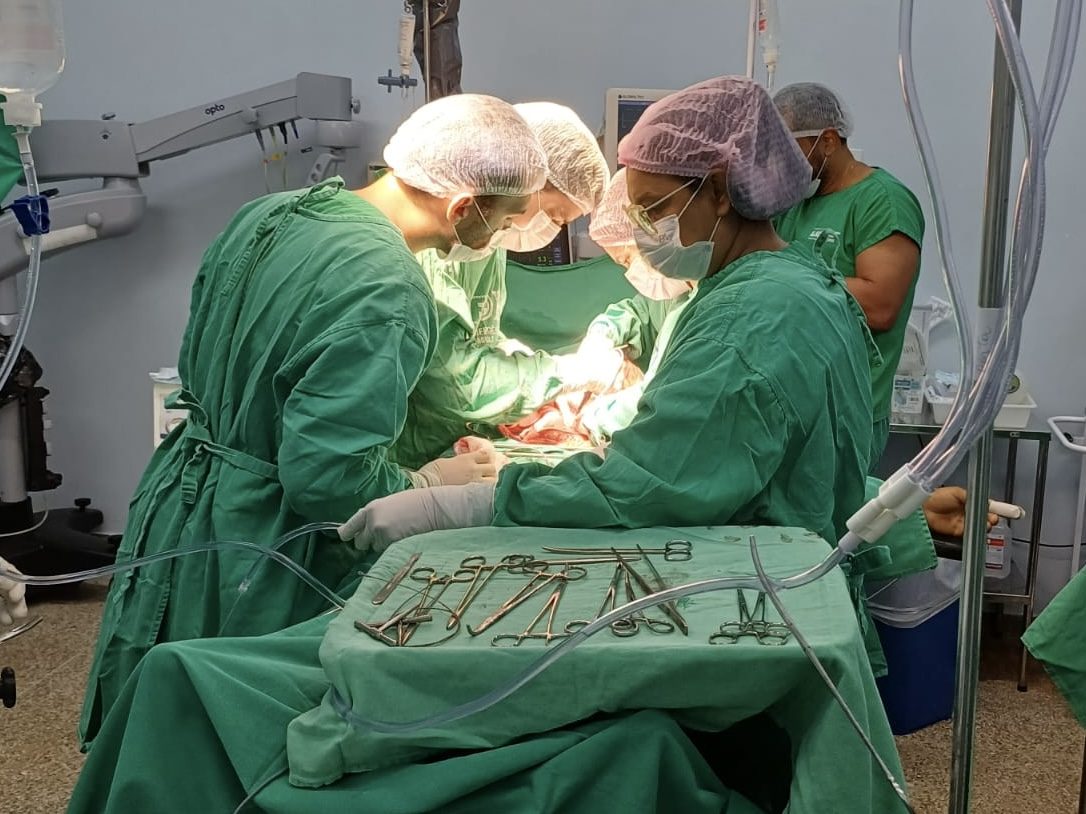 Leia mais sobre o artigo Hospital de Emergência do Agreste realiza 3ª captação de órgãos e salva vidas de cinco pacientes em AL e RN