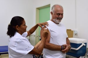 Campanha de Vacinação contra a Influenza tem início em Alagoas; 1ª remessa de vacinas conta com mais de 300 mil doses