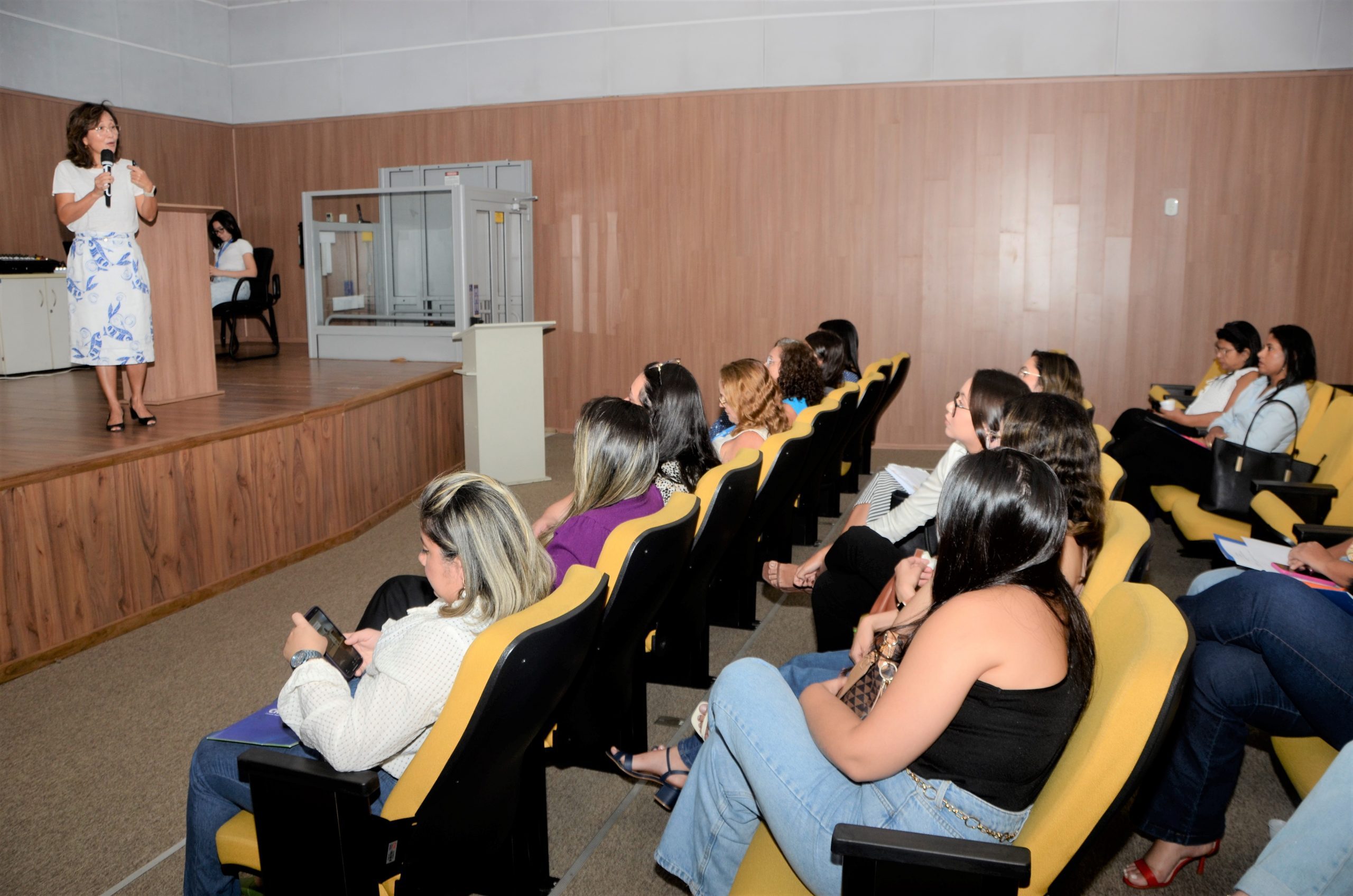 Leia mais sobre o artigo Sesau discute estratégias para transporte neonatal seguro durante o IV Fórum Perinatal