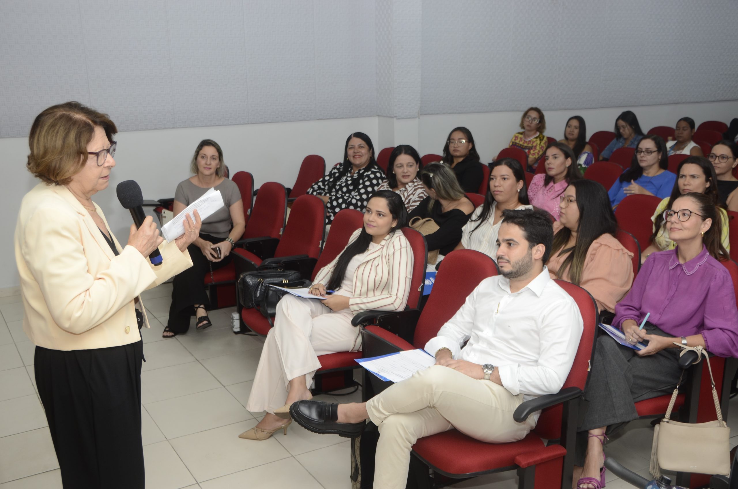 Leia mais sobre o artigo Sesau promove II Capacitação Sobre Emendas Parlamentares Estaduais no Âmbito da Saúde