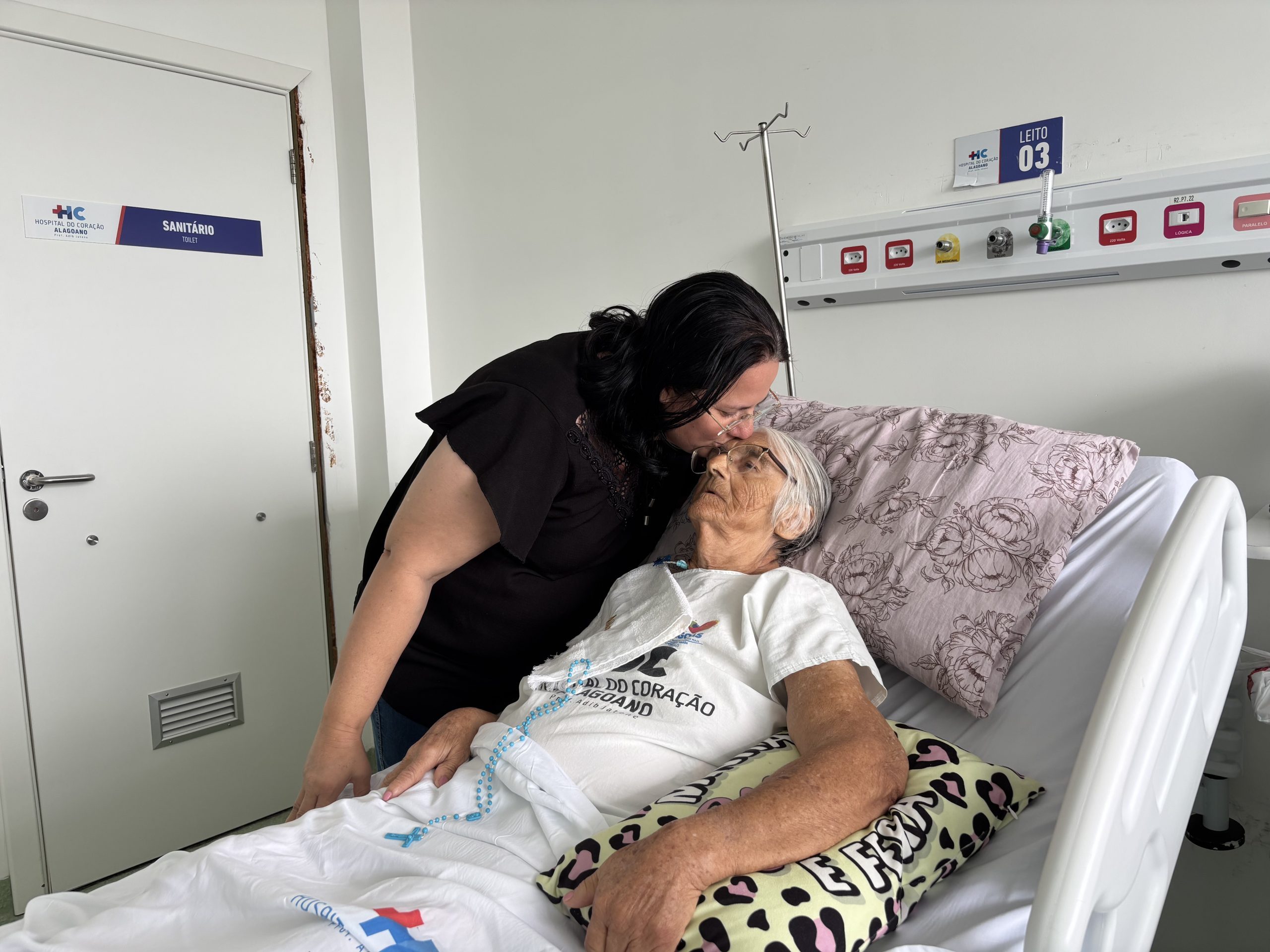 Leia mais sobre o artigo Acolhimento e tecnologia salvam a vida de idosa de 83 anos no Hospital do Coração Alagoano