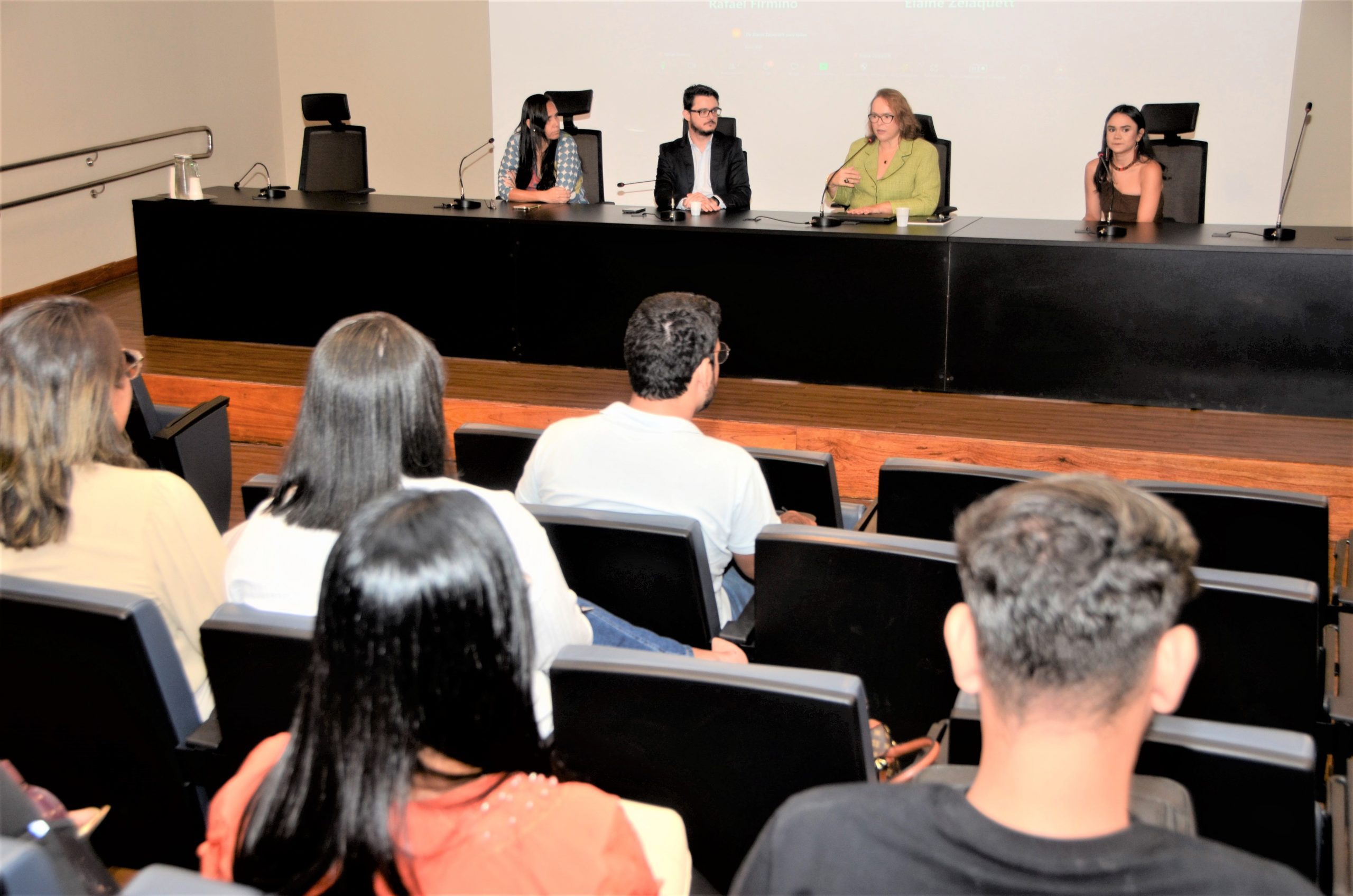 Leia mais sobre o artigo Sesau promove reunião para alinhar estratégias sobre fortalecimento da saúde mental