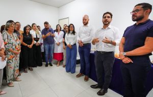 Clínica da Família do Jacintinho celebra três anos com comemoração entre servidores e pacientes