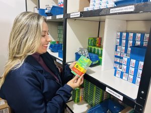 Farmacêutica da Sesau esclarece a diferença do medicamento original, genérico e similar