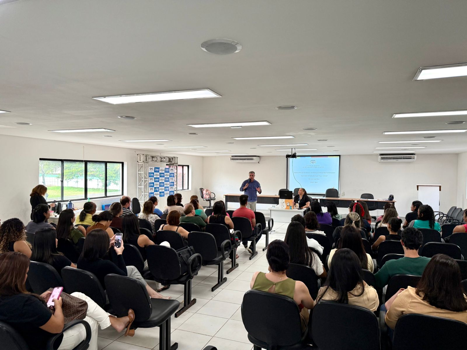 Leia mais sobre o artigo Sesau promove capacitação para médicos e enfermeiros sobre tratamento do pé diabético