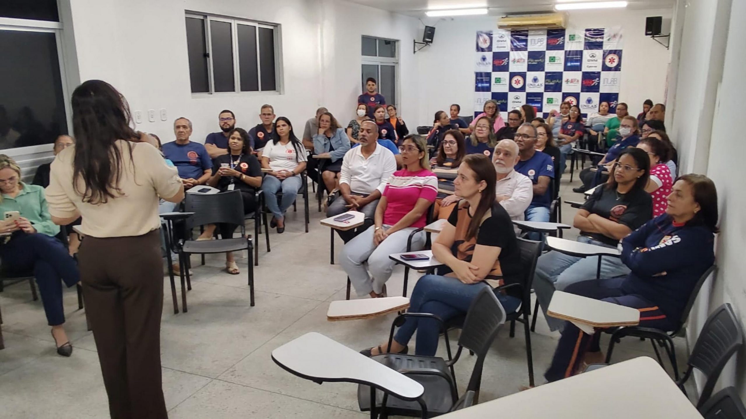 Leia mais sobre o artigo Samu promove palestra sobre comunicação assertiva para fortalecer relações no ambiente de trabalho