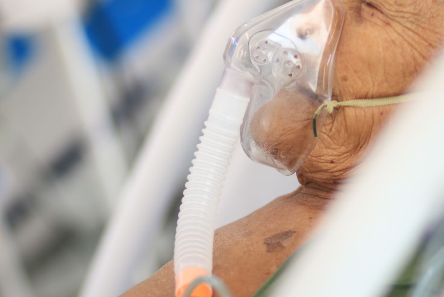 Leia mais sobre o artigo Especialistas do Hospital Ib Gatto Falcão alertam para agravamento de doenças crônicas durante o frio