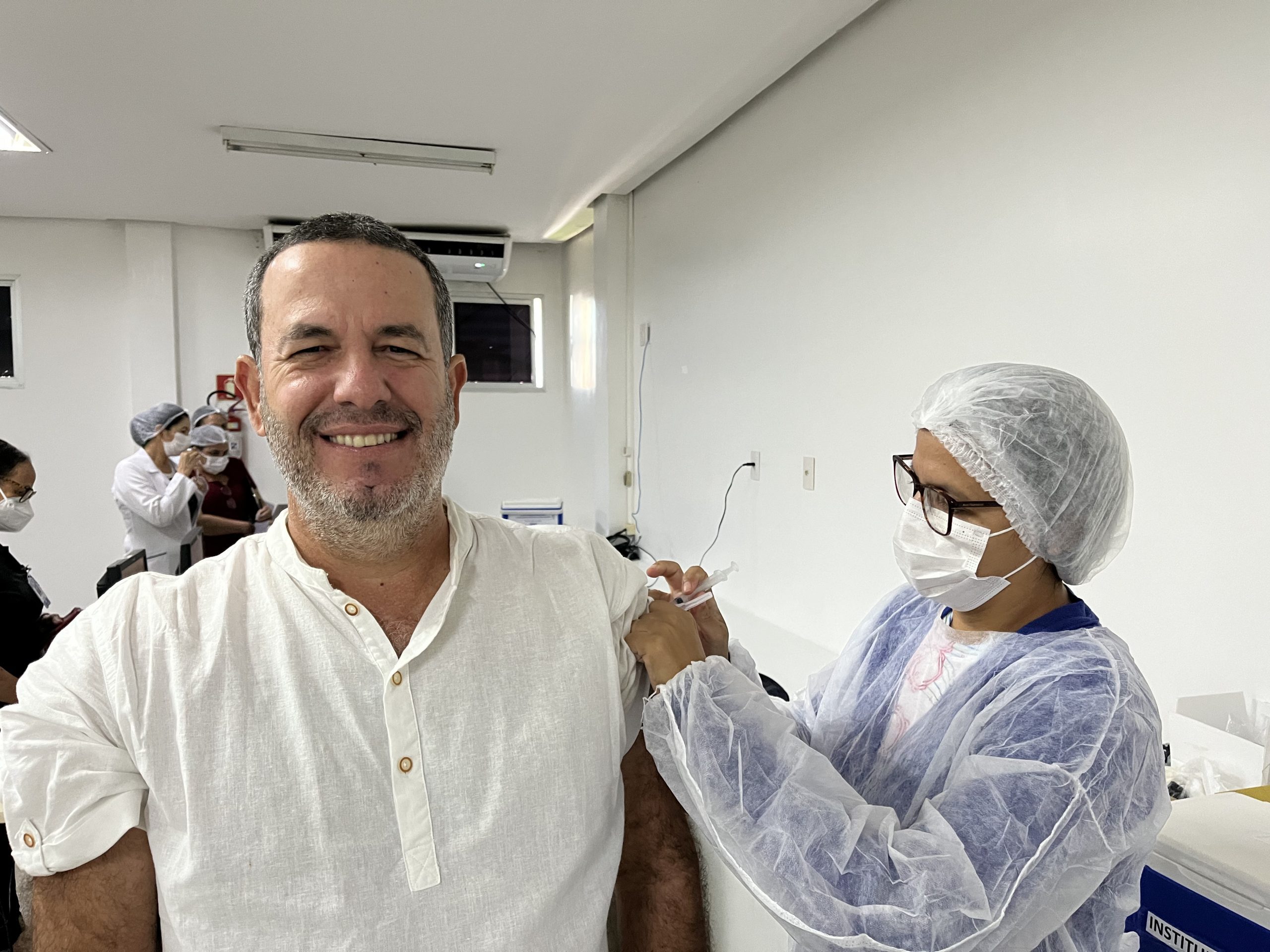 Leia mais sobre o artigo “A vacinação é uma estratégia eficaz para preservar e fortalecer a saúde de toda a população”, destaca infectologista do HGE