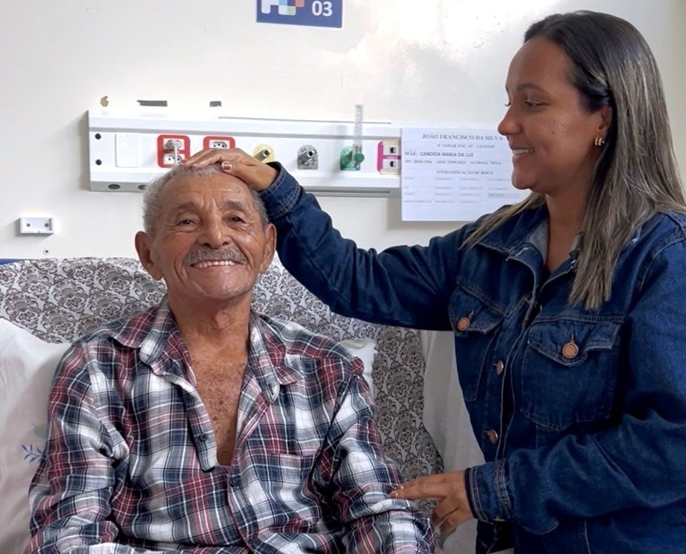 Leia mais sobre o artigo Hospital Metropolitano de Alagoas salva vida de homem com 89 anos com infecção e obstrução pancreática