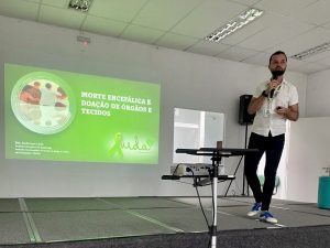 Enfermeiro do Hospital de Emergência do Agreste realiza palestras sobre captação e transplante de órgãos e tecidos para universitários em Arapiraca