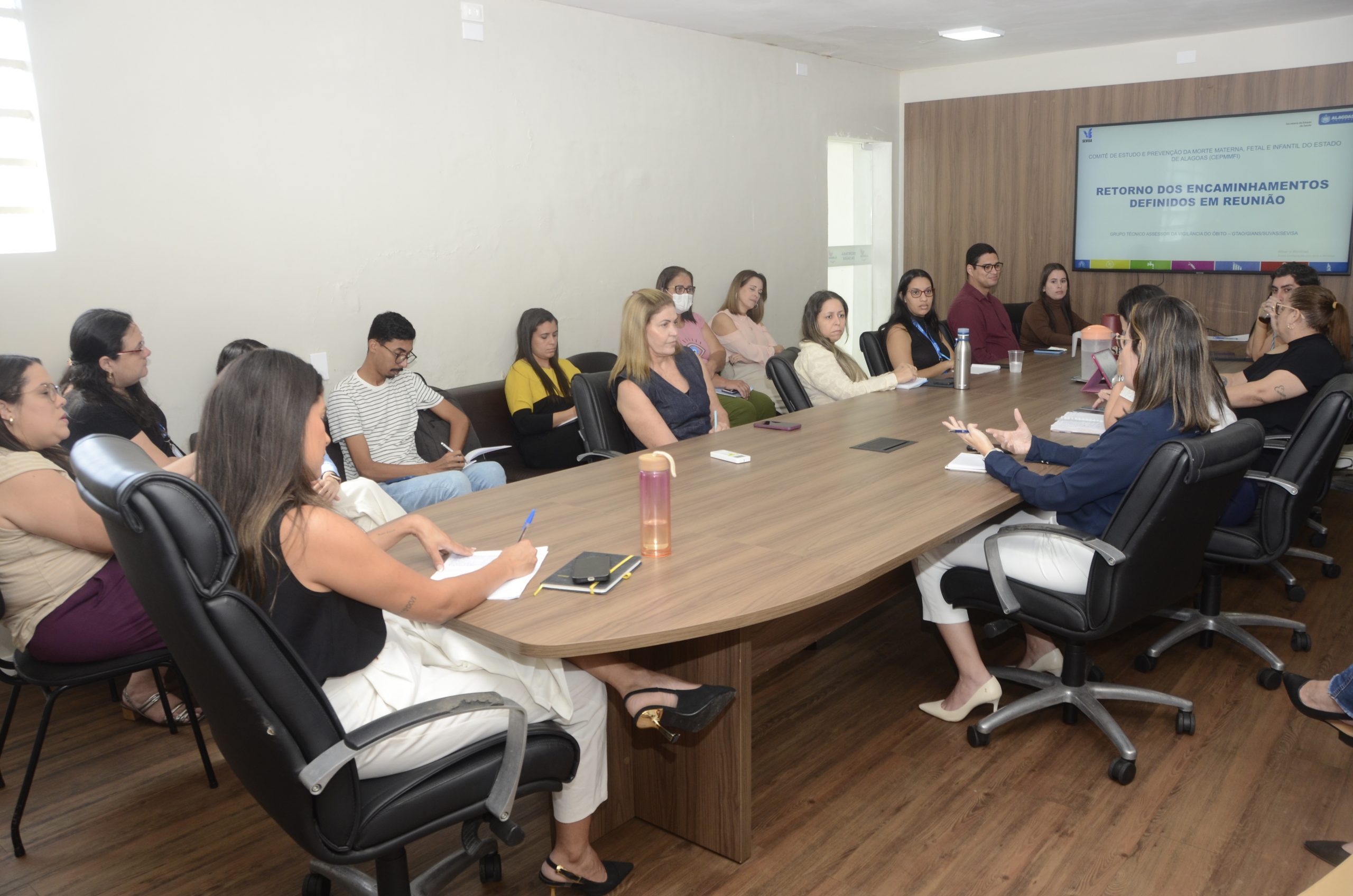 Leia mais sobre o artigo Sesau realiza reunião para avaliação e prevenção de mortalidade materno infantil em Alagoas