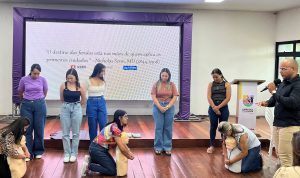 Hospital Regional da Mata capacita 200 mães e cuidadoras sobre manobra de desengasgo em crianças