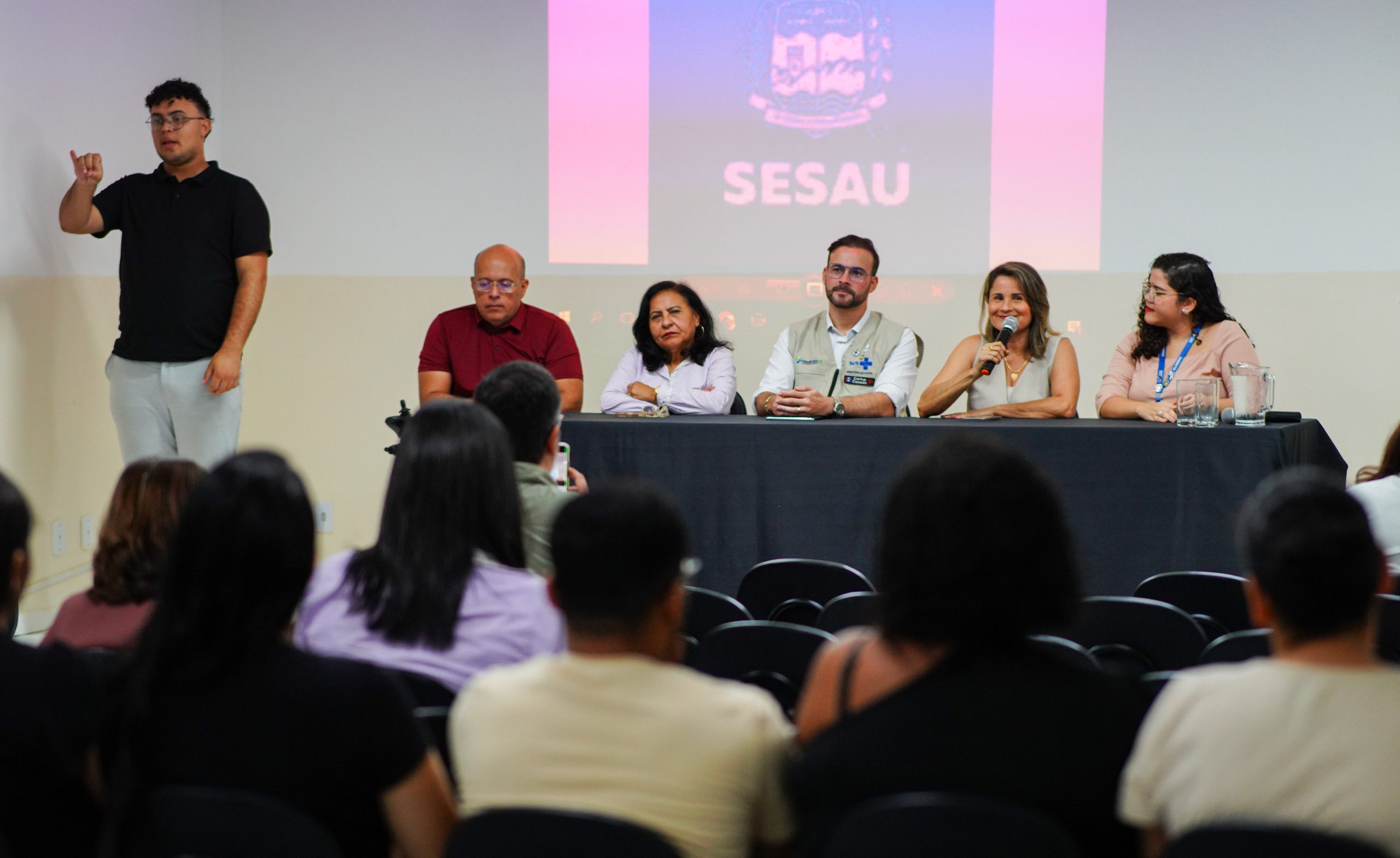 Leia mais sobre o artigo Secretaria de Estado da Saúde promove Seminário da Pessoa com Deficiência