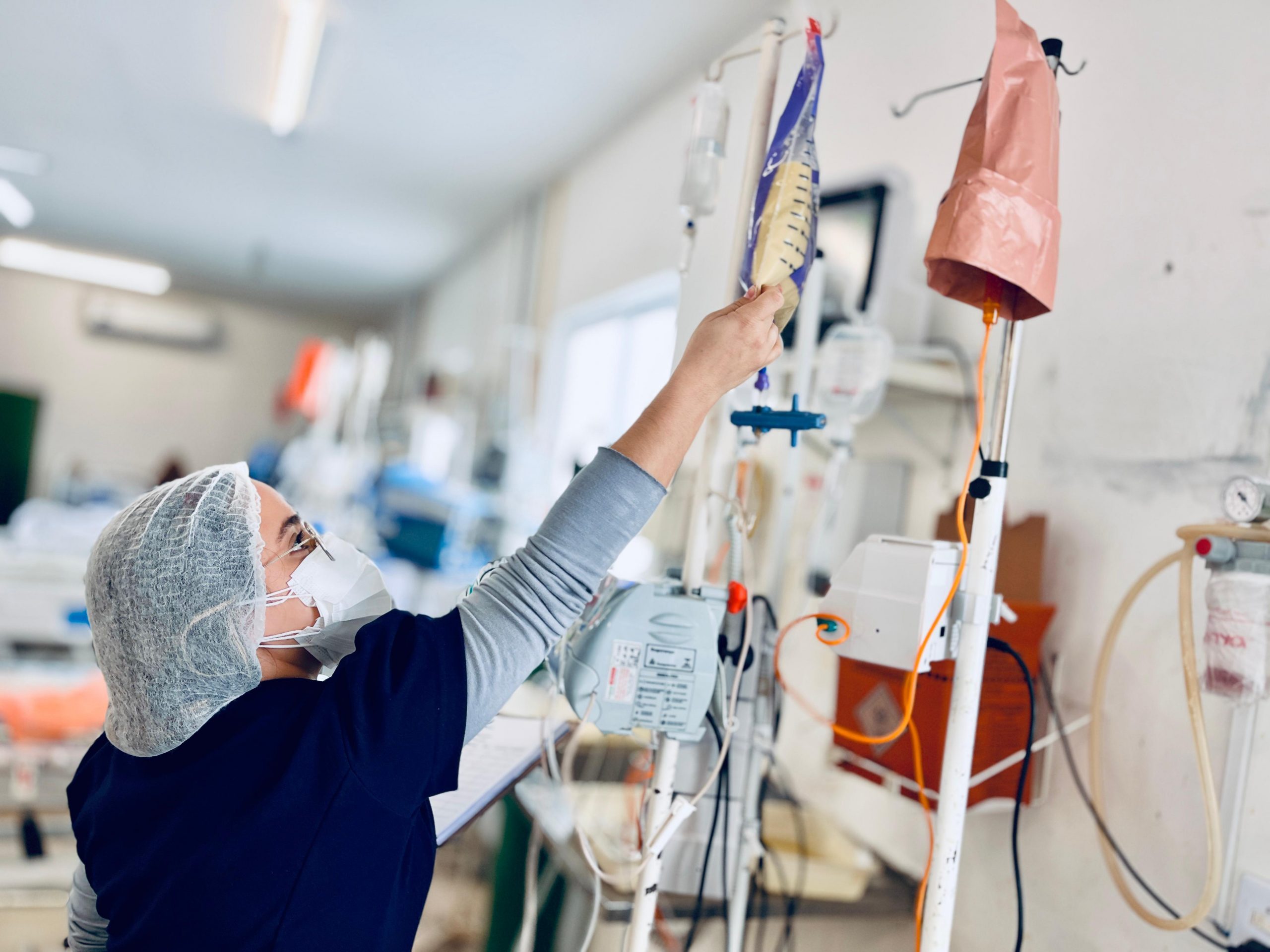 Leia mais sobre o artigo Agosto Azul Vermelho: Nutrição é aliada na saúde vascular de pacientes no Hospital Ib Gatto Falcão