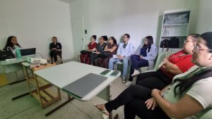 Área Lilás do HEA promove formação continuada para residentes em saúde