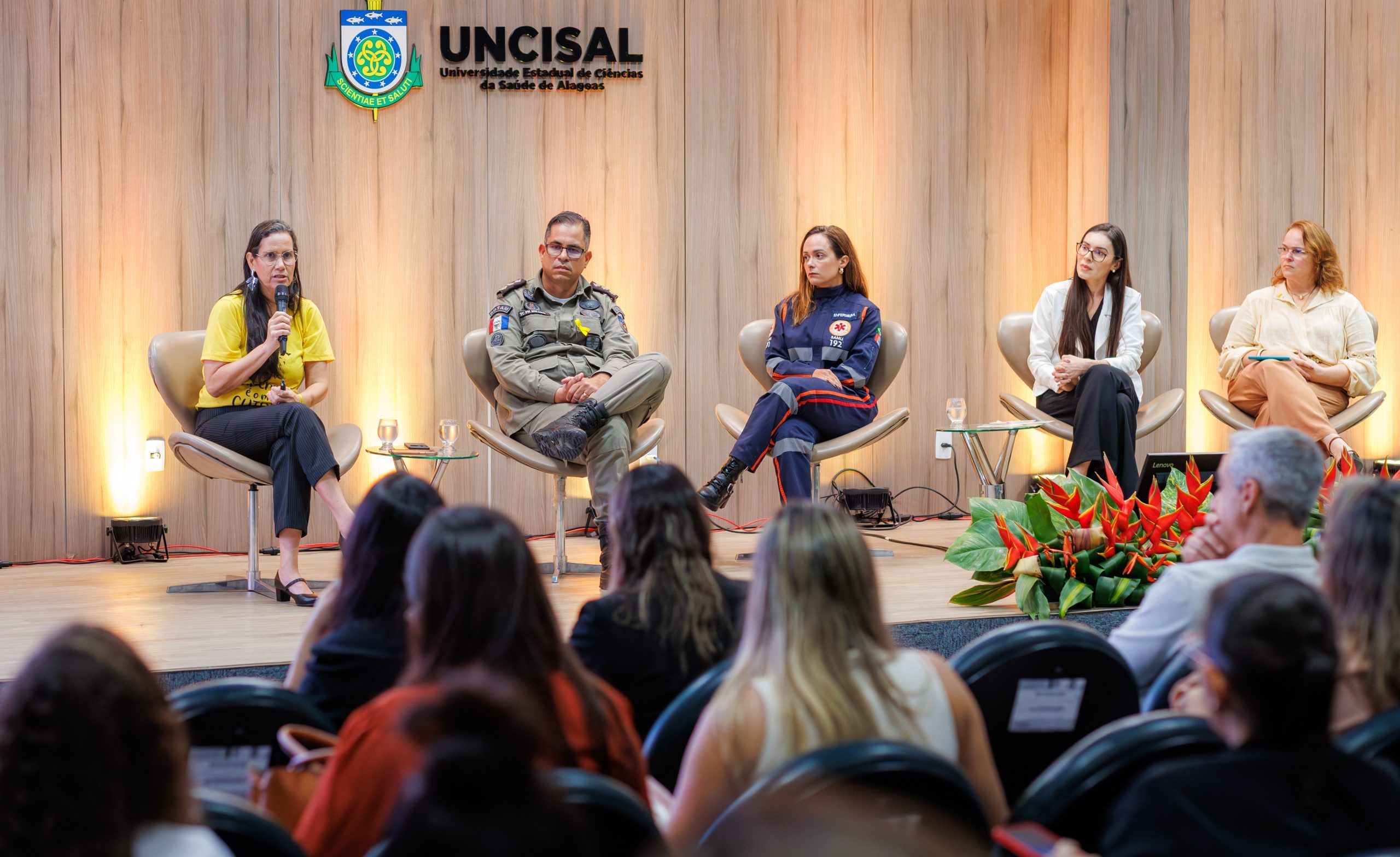 Leia mais sobre o artigo Samu participa de seminário sobre saúde, segurança e prevenção ao suicídio