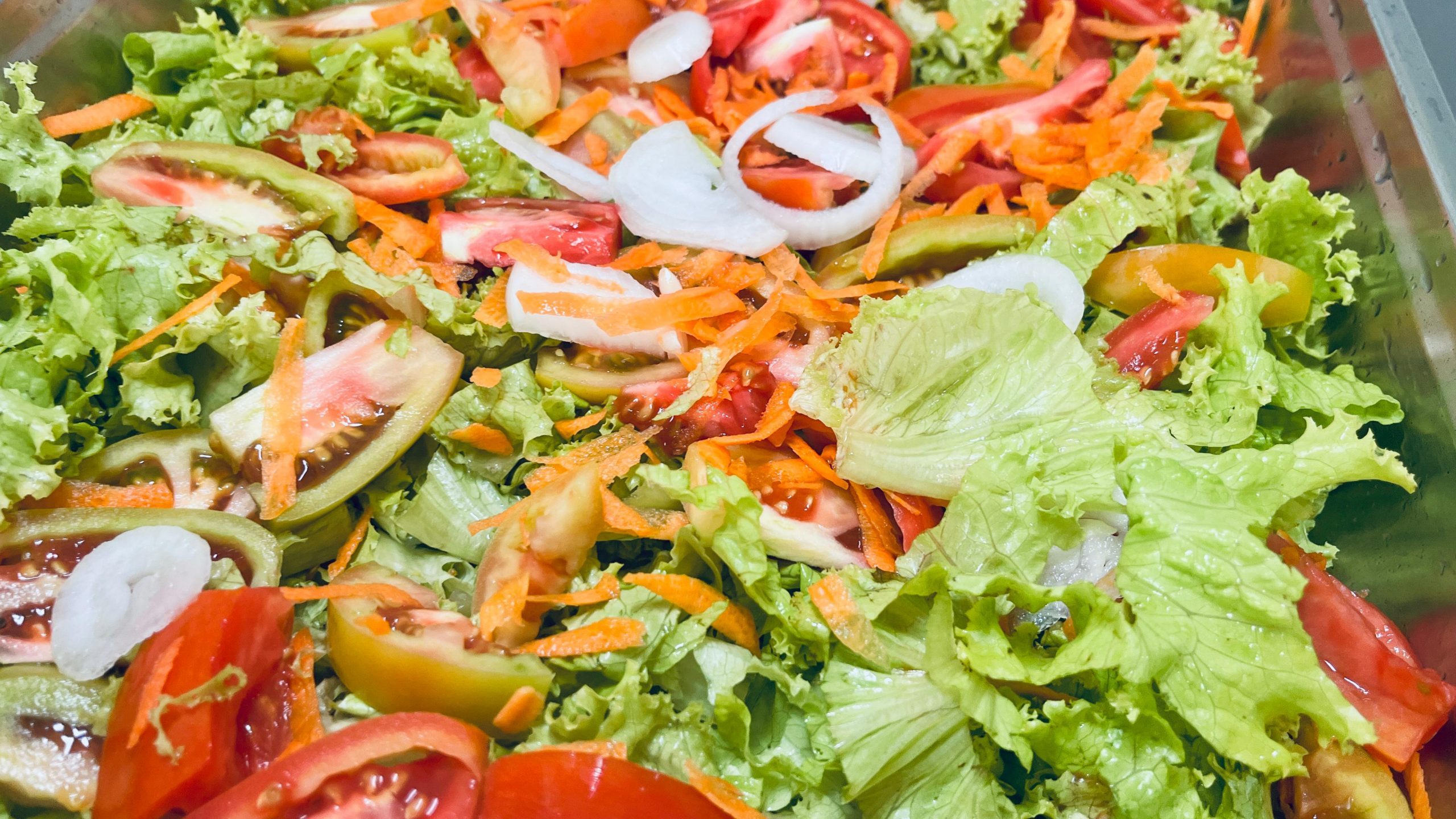 Leia mais sobre o artigo Alimentação equilibrada e estilo de vida saudável previnem o câncer