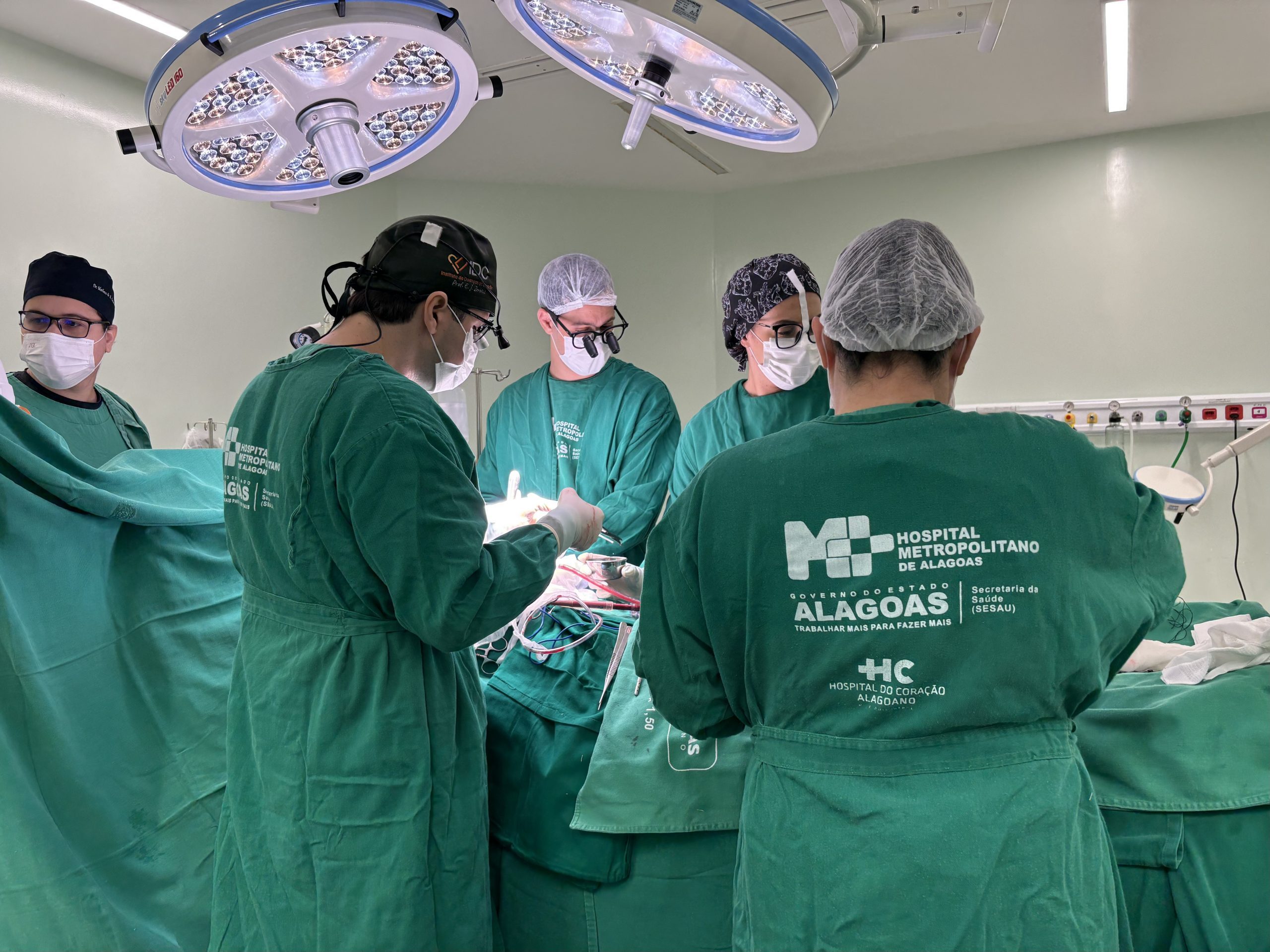 Leia mais sobre o artigo Hospital do Coração realiza 50 implantes de válvula aórtica e economiza R$ 15 milhões para os cofres públicos