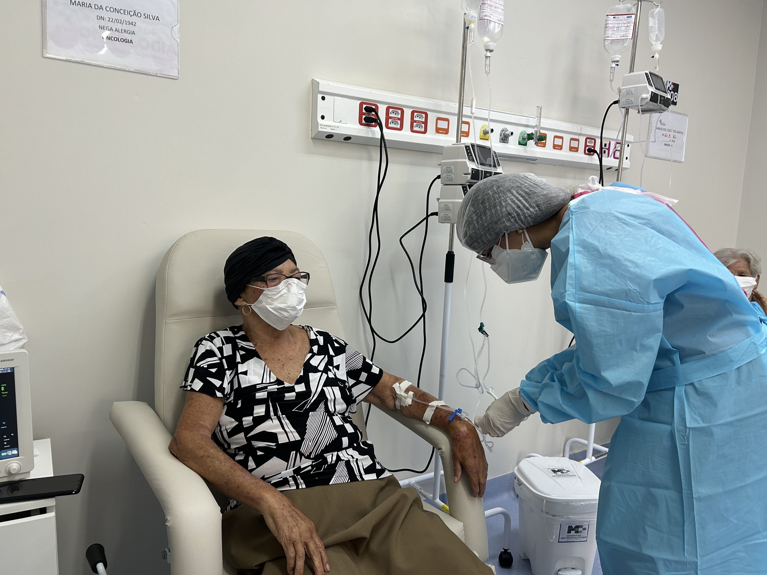Leia mais sobre o artigo Histórias de superação marcam o encerramento do Outubro Rosa no Hospital Metropolitano