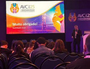 Fisioterapeutas do Hospital Metropolitano representam Alagoas em congresso nacional de AVC