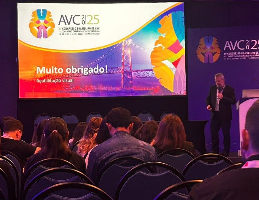 Leia mais sobre o artigo Fisioterapeutas do Hospital Metropolitano representam Alagoas em congresso nacional de AVC