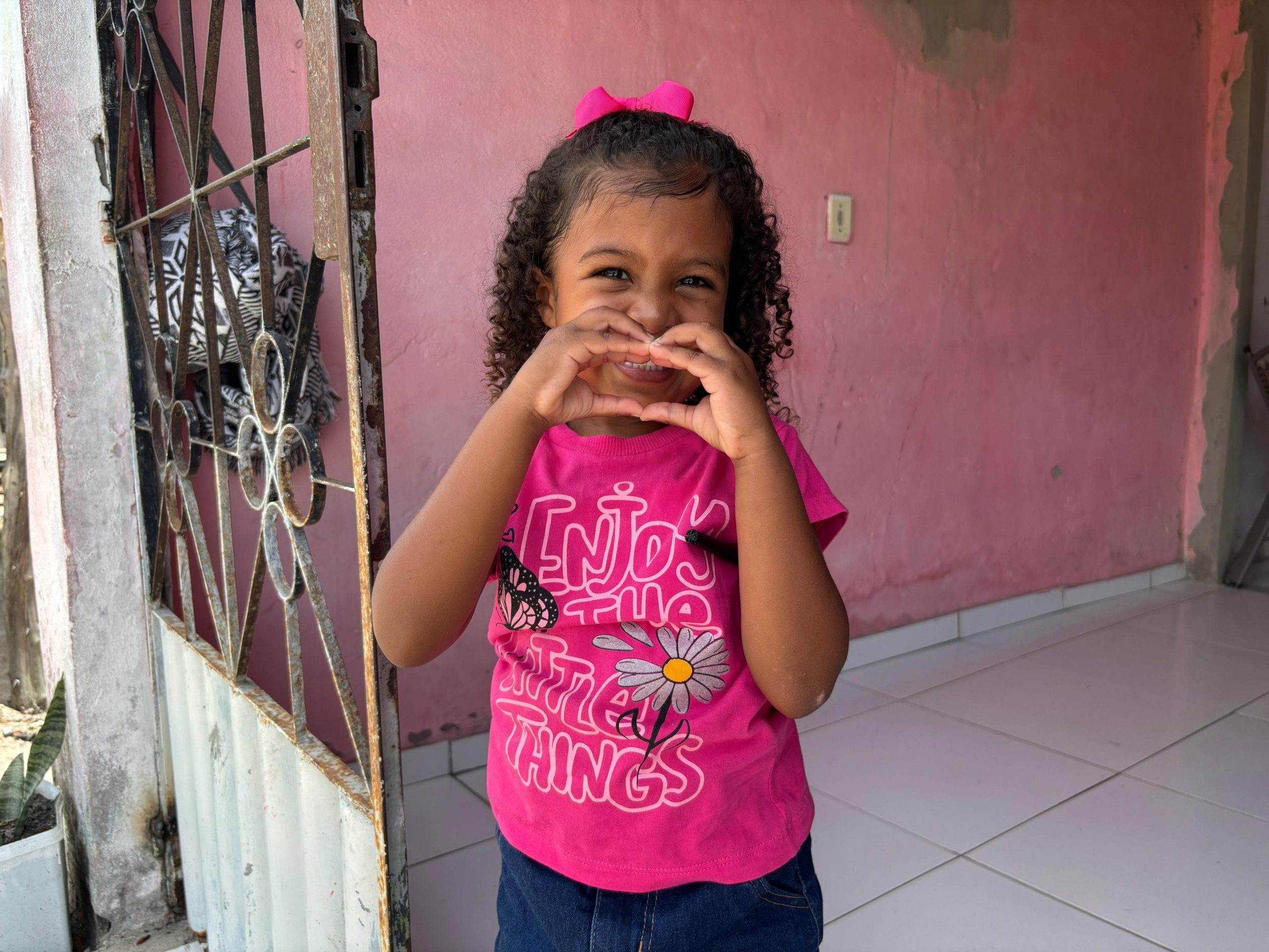 Leia mais sobre o artigo Criança de 4 anos volta a ter vida normal após cirurgia no Hospital do Coração Alagoano