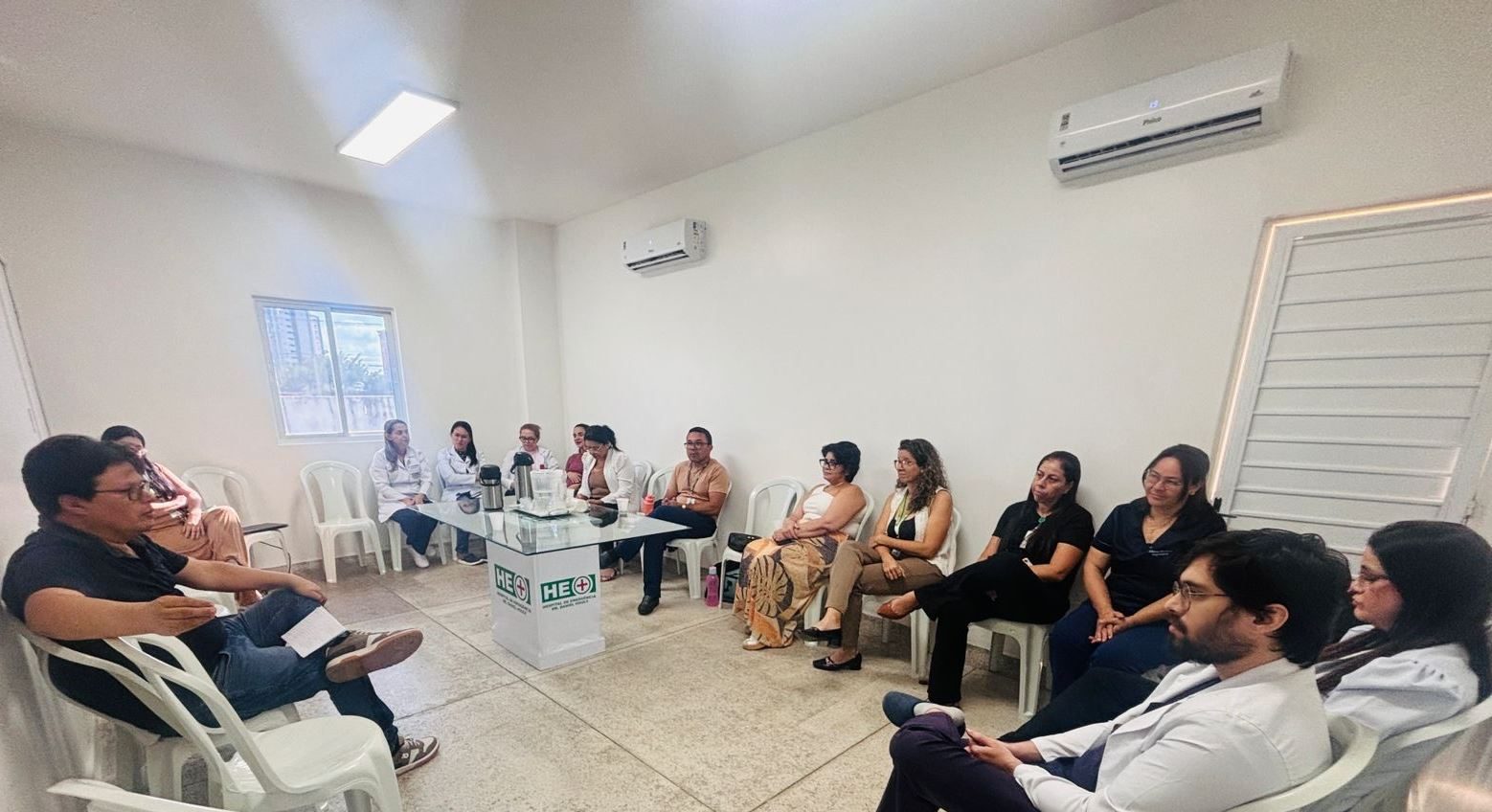 Leia mais sobre o artigo Hospital de Emergência do Agreste promove roda de conversa sobre burnout e ritmo de trabalho
