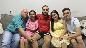 Família assistida pelo HGE se recupera de queimaduras durante preparo de hambúrgueres