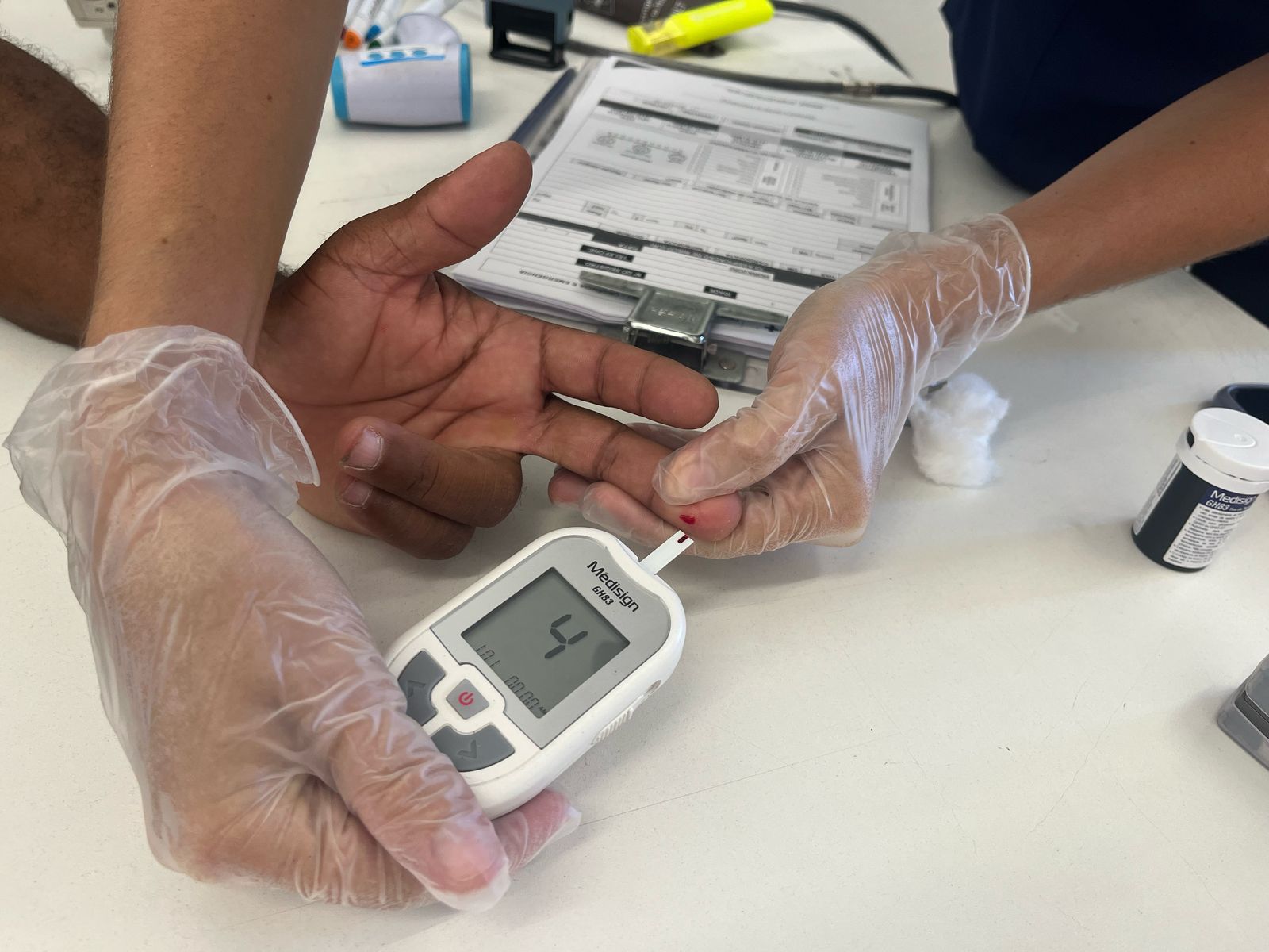 Leia mais sobre o artigo Médico do Hospital Dr. Ib Gatto Falcão explica como identificar os sinais do diabetes