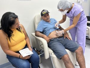Centro Estadual de Oncologia assegura tratamento hormonal para mecânico com câncer de próstata