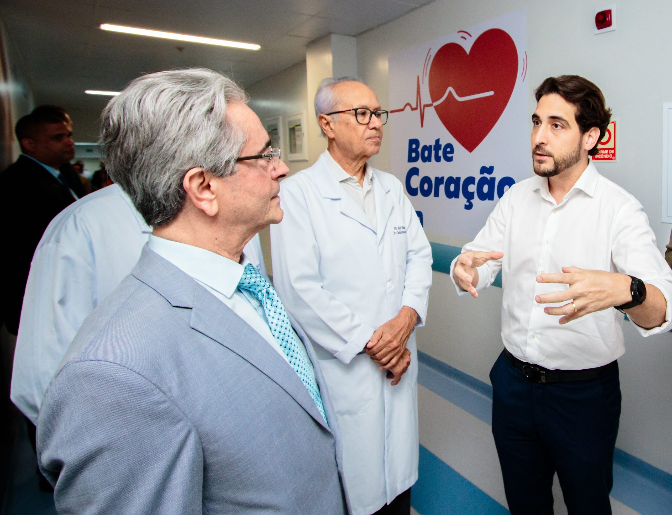 Leia mais sobre o artigo Governador em exercício destaca padrão de primeiro mundo na saúde durante visita a hospitais em Maceió