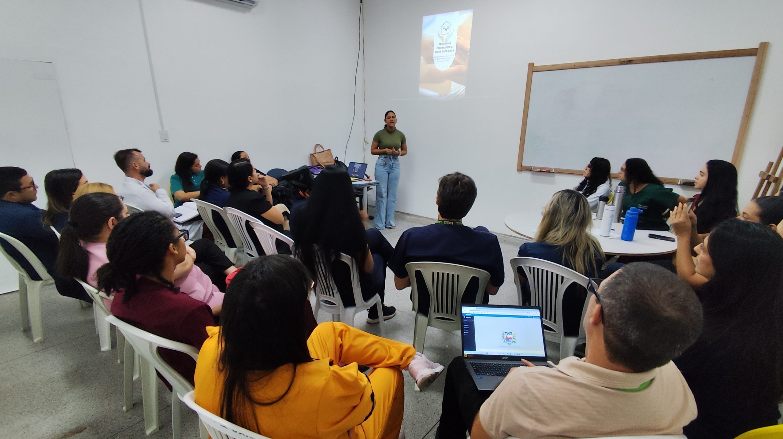 Leia mais sobre o artigo Programa Preparando a Volta Para Casa apresenta ferramentas para melhorar atuação no Hospital de Emergência do Agreste