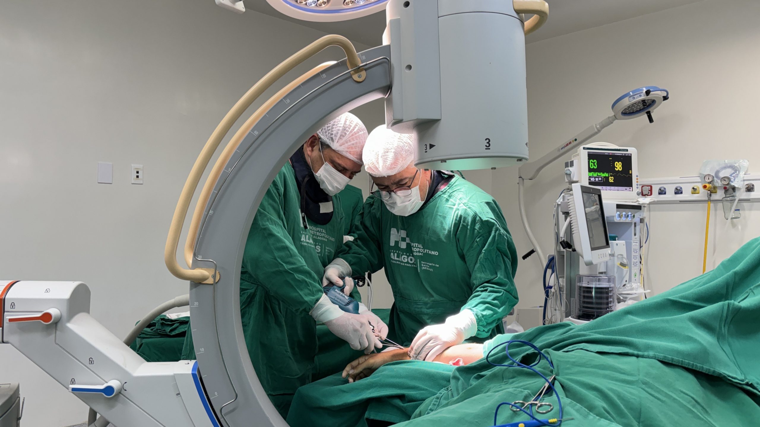 Leia mais sobre o artigo Hospital Metropolitano é referência na assistência especializada a pacientes com a fraturas complexas do cotovelo