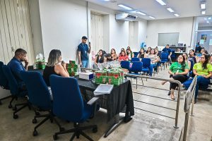 Evento na Sesau discute implementação de anticoncepcional subdérmico